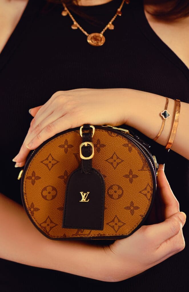 High-quality replica leather wallets and belts